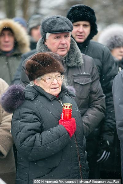 Лампады на снегу: 69-я годовщина расстрела узников концлагеря Штуттгоф
