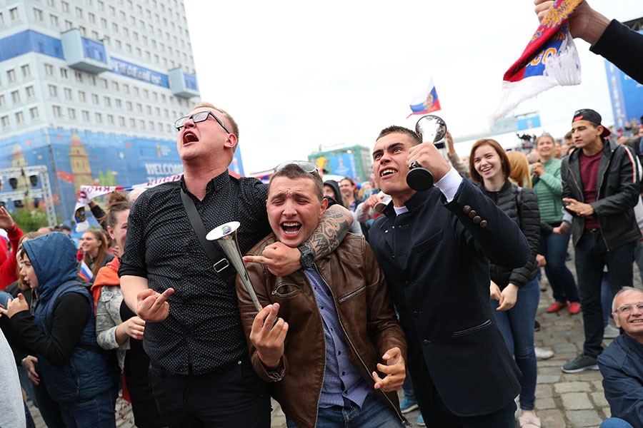 Усы победы: как Калининград болел и радовался за сборную России (фото)