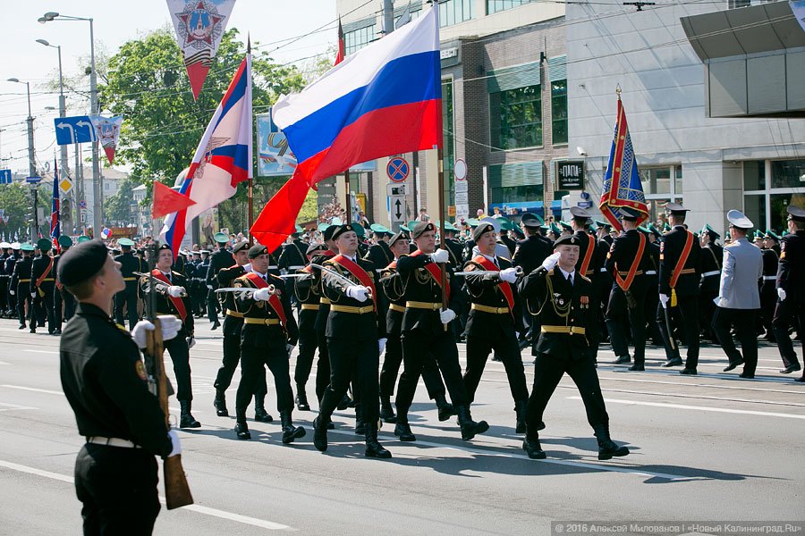 По главной улице с оркестром: как в Калининграде прошёл Парад Победы (фото)