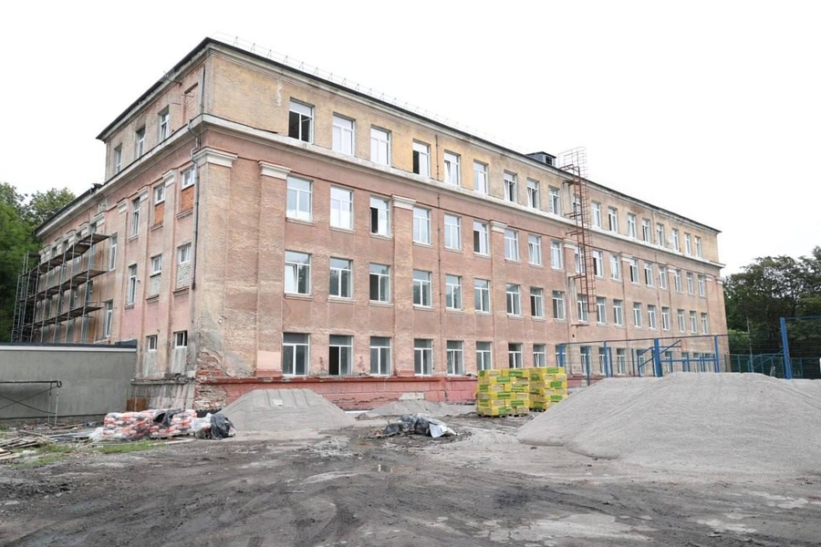На благоустройство территории у школы № 4 в Калининграде выделили 45,4 млн руб.
