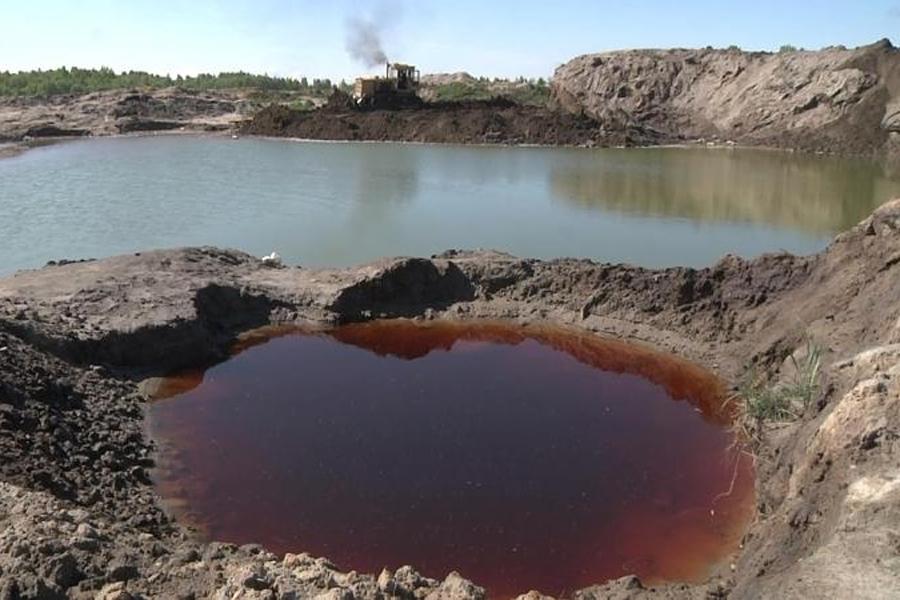 В Зеленоградской районе при засыпке карьеров полиция обнаружила копателей (фото)