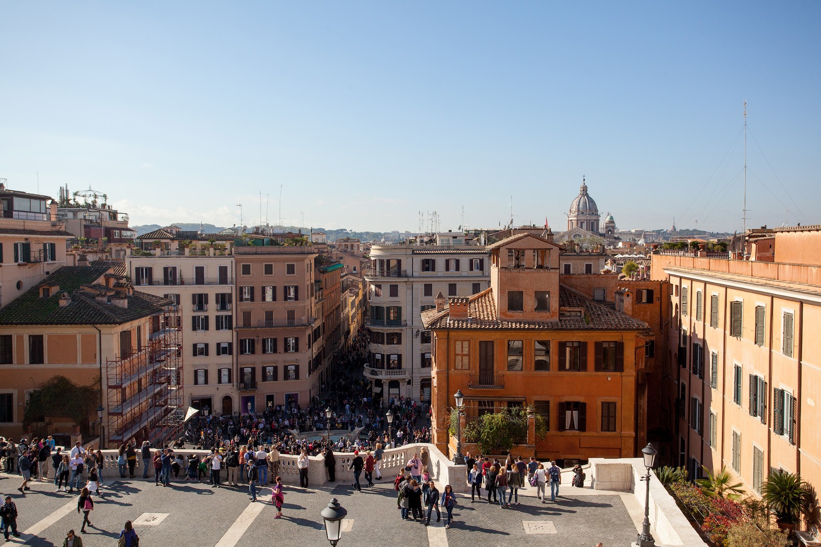 В Италии продлили режим ЧС из-за COVID до середины октября