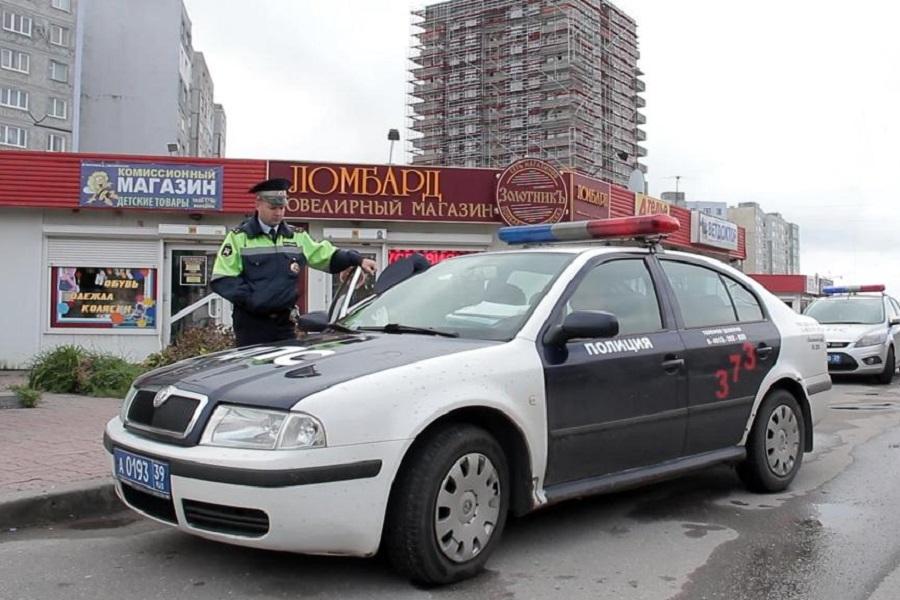 Полиция: в Калининграде местный житель ограбил ломбард
