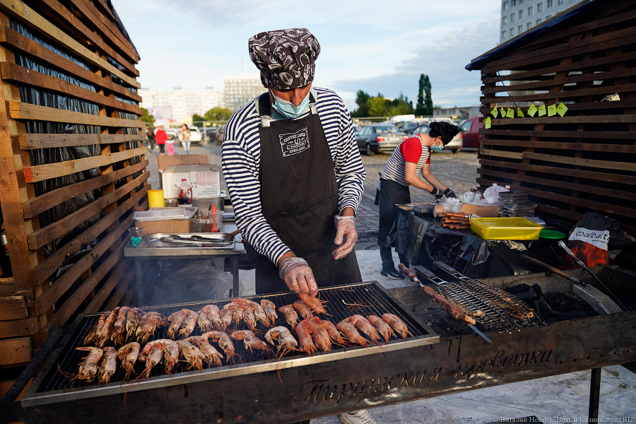 Взять в руку и есть: у Дома Советов прошел городской пикник Kaliningrad Street Food