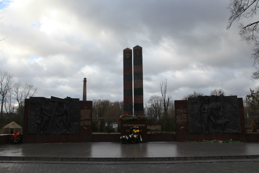 В Калининграде открылся памятник пограничникам (фото)