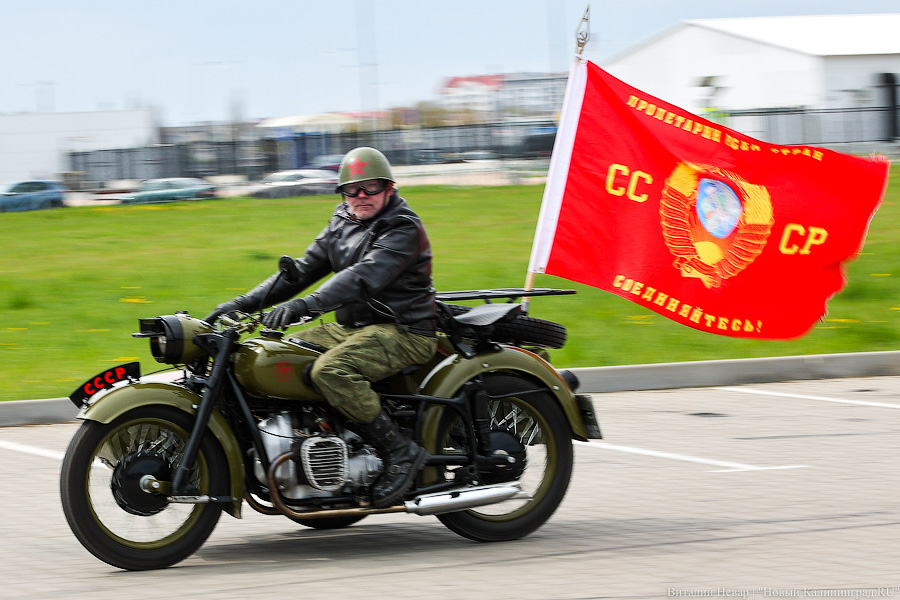 Дреды, шлемы и усы: в Калининграде официально стартовал мотосезон (фото)