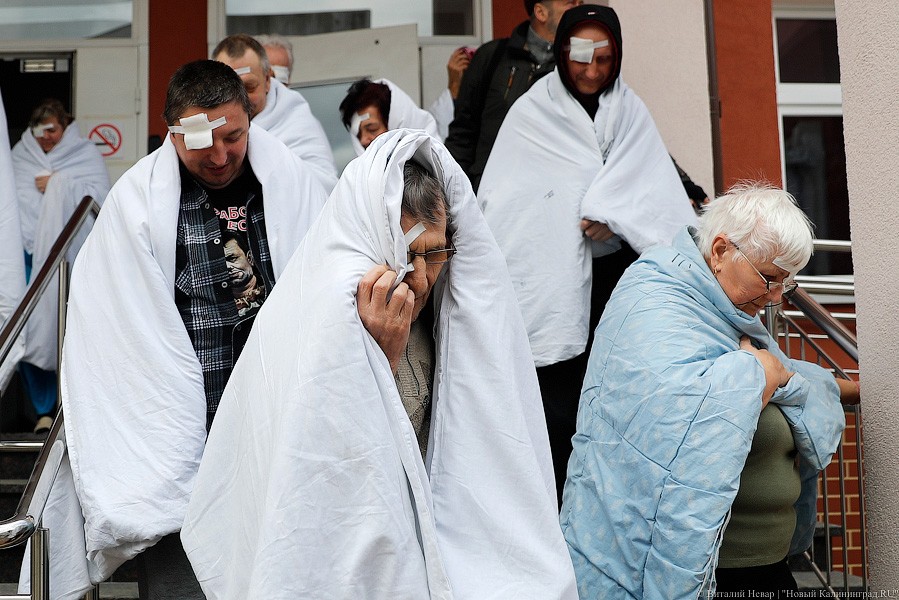 Полеты наяву: сотрудники МЧС «потушили» отделение микрохирургии глаза