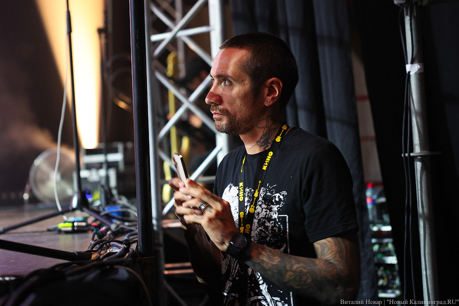 В Калининграде прошёл концерт группы «Кино». Голос Виктора Цоя оцифровали (фото)