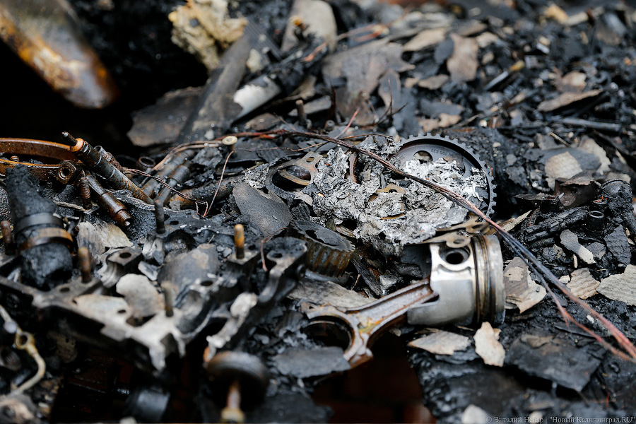 Ничего не ждем: пострадавшие о последствиях пожара на пр. Калинина (фото)