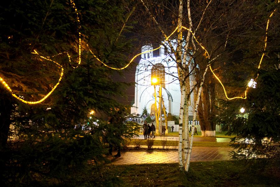 Рождество Христово: богослужение в Храме Христа Спасителя (фото)