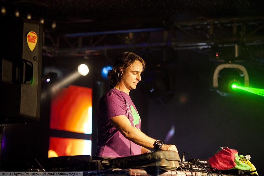 «Максимальный резидент»: фоторепортаж с выступления Dj Кирилоff