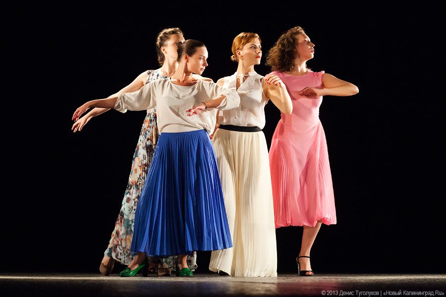 Всё о WooZoo: на «Балтийских сезонах» показали спектакль Олега Глушкова