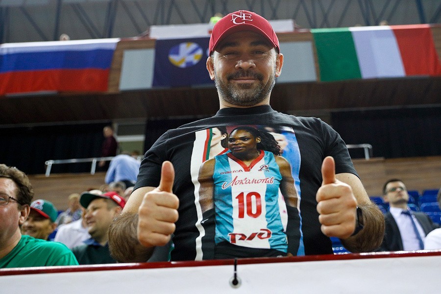 «Локомотив» снова проиграл в Лиге чемпионов. Но лишь по итогам пяти партий (фото)