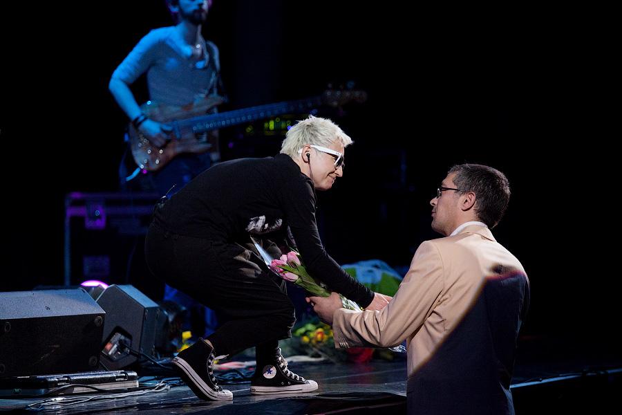 «Белая песня»: фоторепортаж с концерта Светланы Сургановой