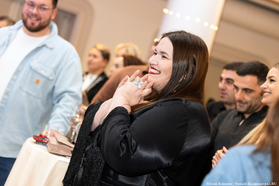 Встреча с Алихановым и диски Магомаева: как прошёл аукцион в помощь больным детям (фото)