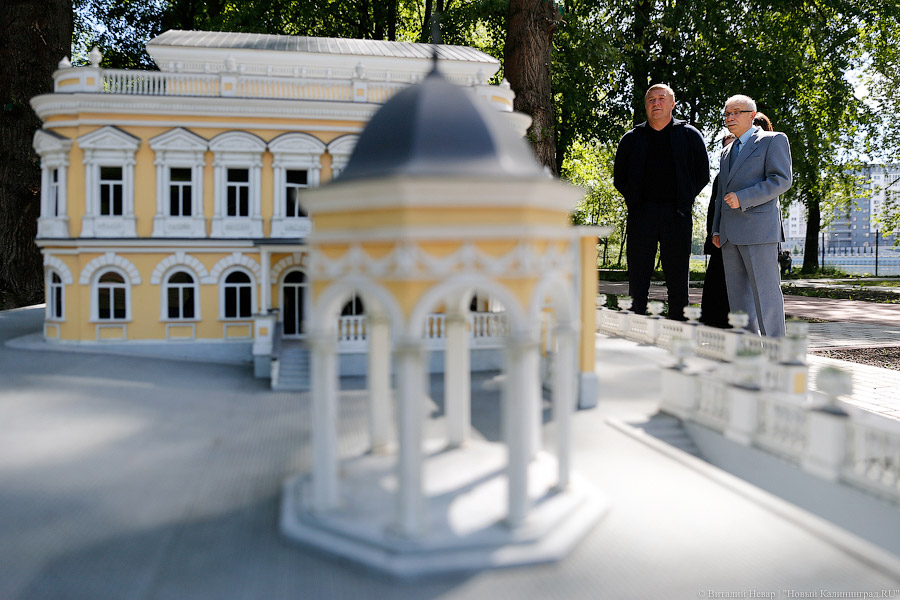 «Я тебе построю Кижи»: в Калининграде открылся парк мини-шедевров архитектуры