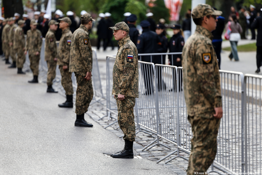 Другой формат по всей стране: в Калининграде прошла ночная репетиция парада Победы (фото)