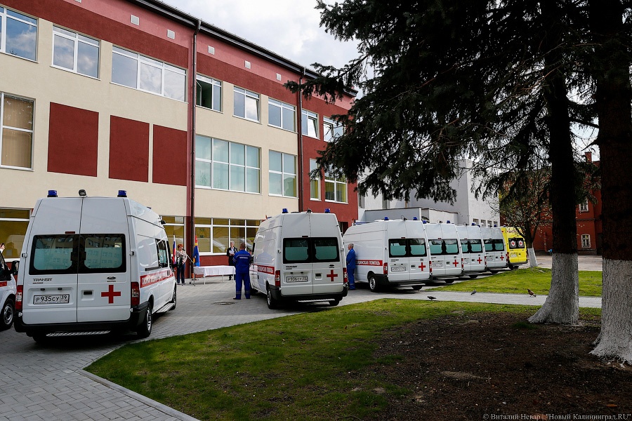 Областная больница наняла ритуальное агентство для вывоза тел умерших в свой морг