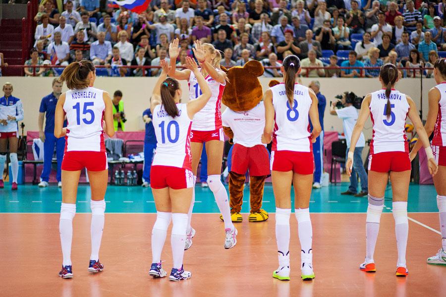 Под рёв трибун: волейболистки сборной России одержали победу над командой Италии