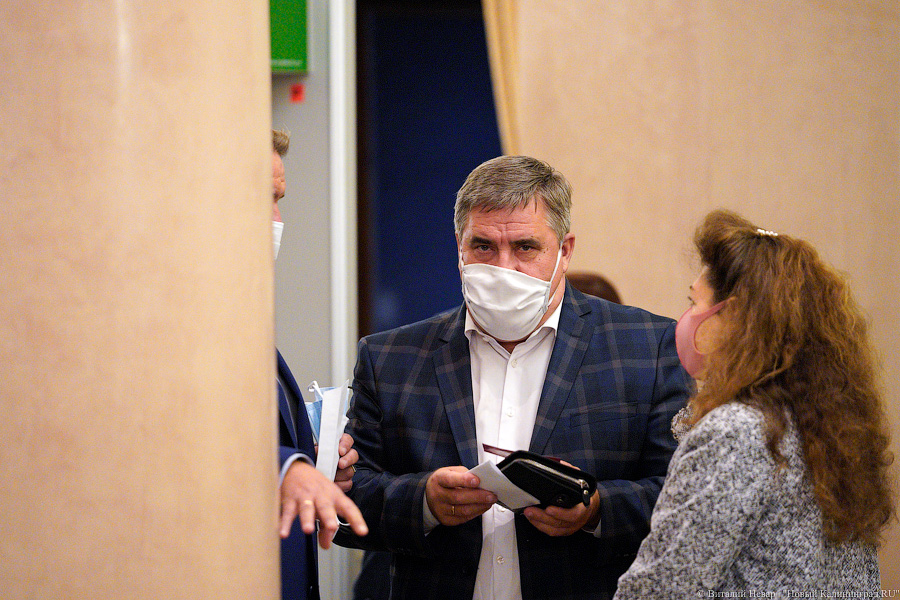 Коронавирусный антракт: в Драмтеатре сыграли первый спектакль после карантина
