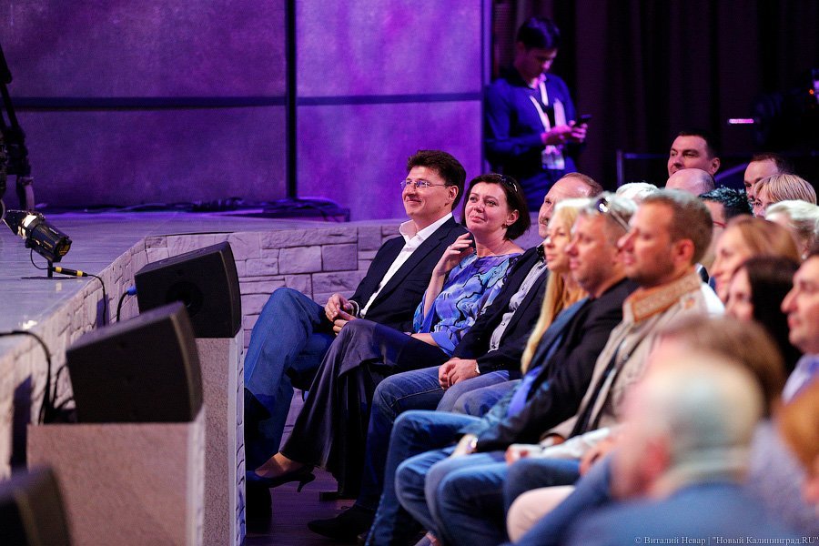 Снова в этом зале: как прошел «Голосящий КиВиН» в Светлогорске (фото)