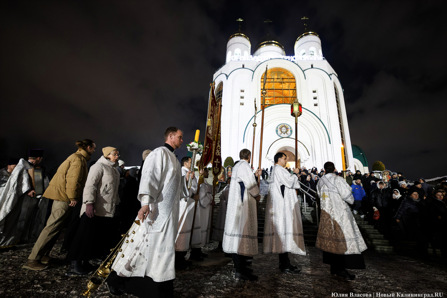 Свет Рождества: как в Калининграде прошла праздничная служба