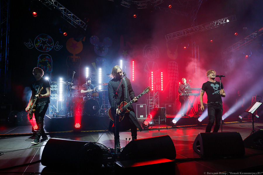 Всё такое немодное: в Калининграде с новой программой выступила группа «Би-2»