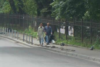 В Калининграде на улице Гаражной установлено ограждение