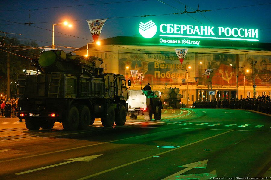 «Тяжело в учении»: в Калининграде прошла первая репетиция Парада Победы