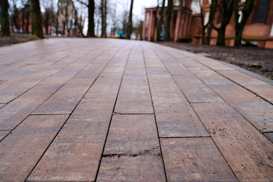 «Грязные» миллионы: во что превратился благоустроенный остров Канта к весне (фото)