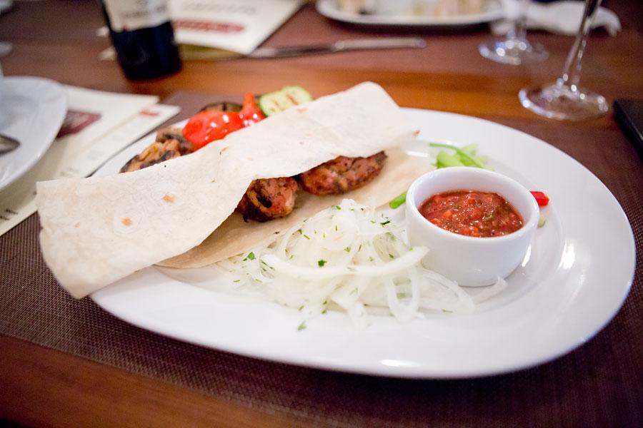 «Острое, холодное, национальное»: грузинский ресторан «Сациви»