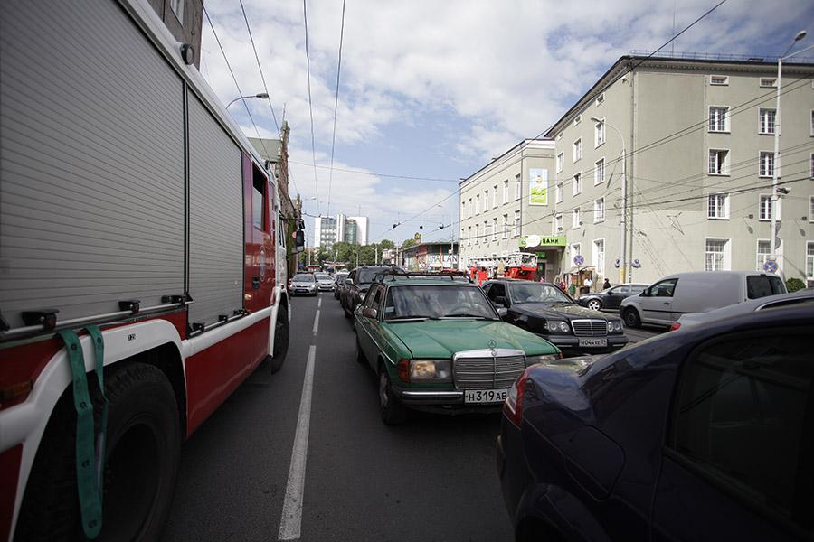 В КГТУ на Советском проспекте произошло задымление, работали 5 пожарных расчётов (+фото)