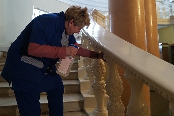 Драмтеатр изменяет порядок работы и усиливает меры безопасности