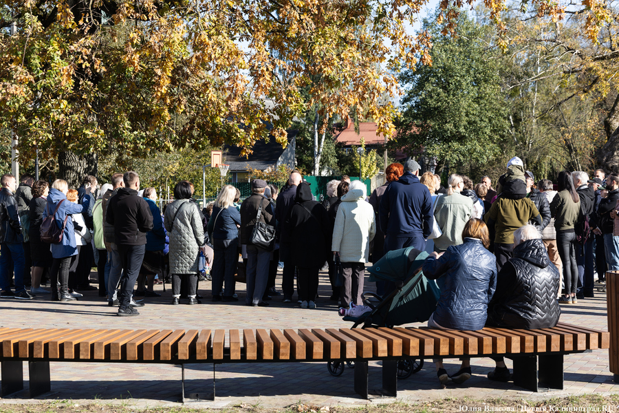 Жители пос. им. А Космодемьянского пожаловались на скверный запах и вырубки (фото)