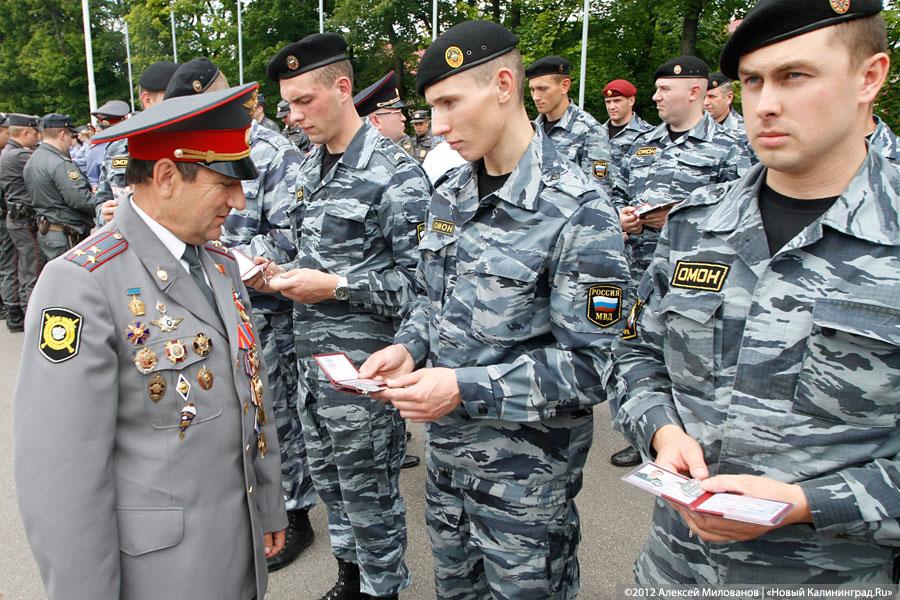 «К дежурству готовы»: фоторепортаж со смотра личного состава полиции