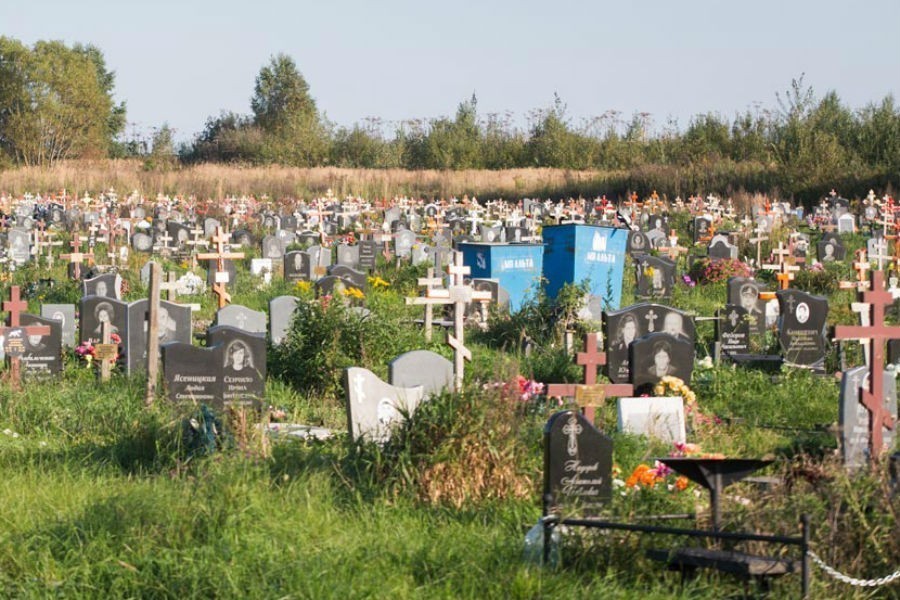 Минстрой предлагает организовывать частные кладбища в России