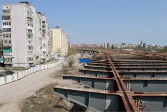 Администрация засомневалась в сроках завершения строительства второй эстакады