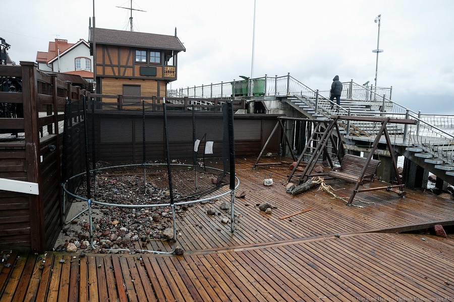 У моря погода: как Зеленоградское побережье переживает шторм