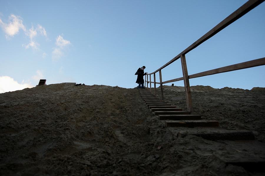 «Пока в никуда»: что происходит со строительством моста на Сельме