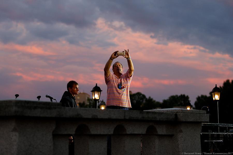 Балет и красная дорожка на набережной: как Верхнее озеро стало «Лебединым»