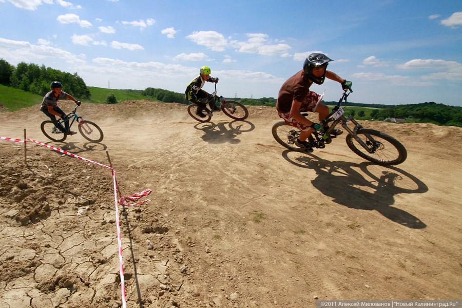 «Прилечь на “трех сиськах”»: фоторепортаж «Нового Калининграда.Ru»