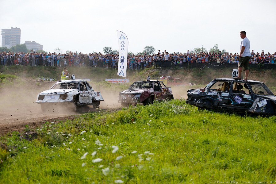 В клубах пыли: как прошел фестиваль экстремальных видов спорта «Ускорение»