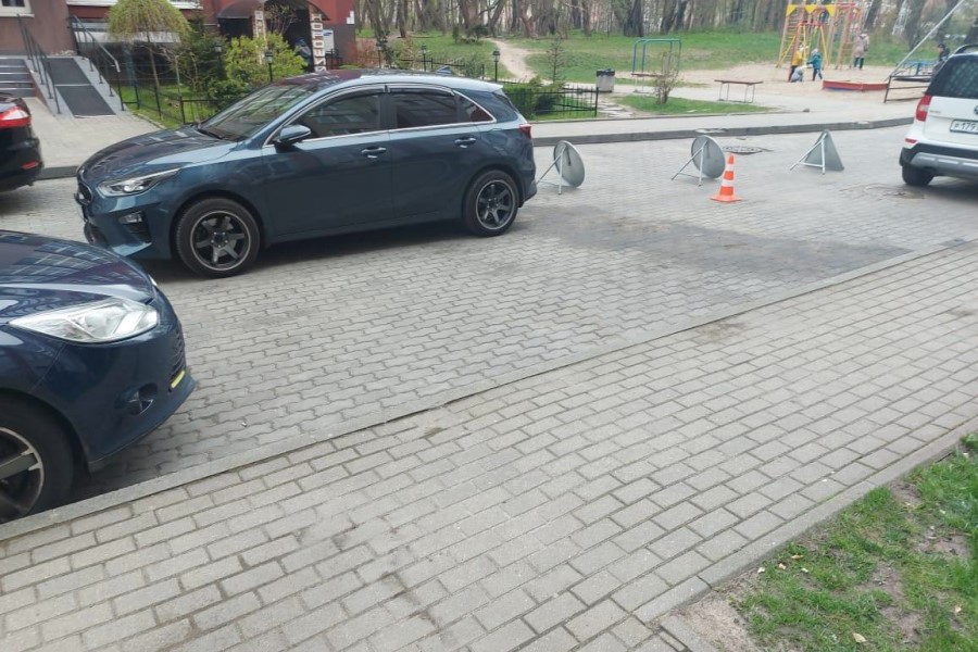Во дворе дома по ул. Гагарина под колеса «КИА» попал 8-летний ребенок