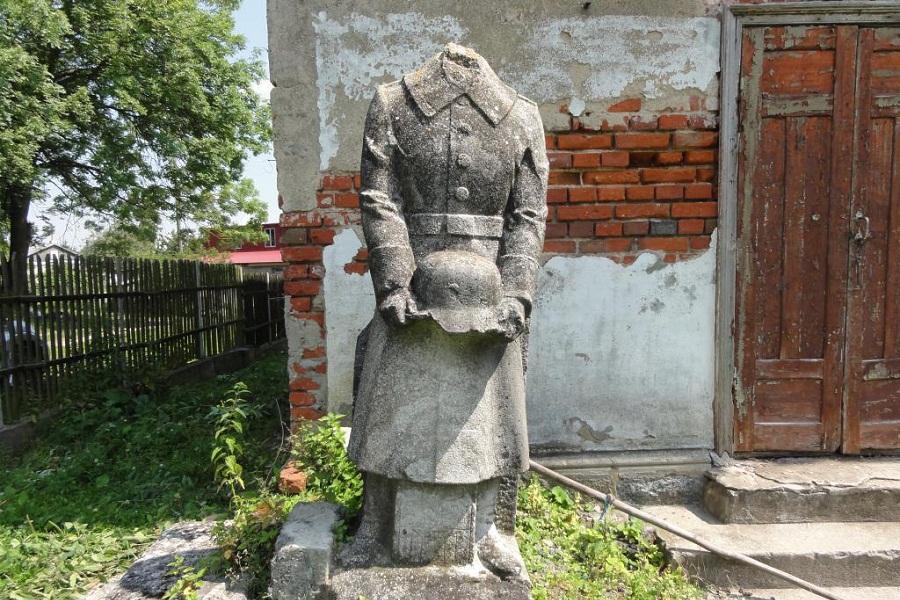 Память с молотка: в Калининграде статую павшим в 1-й мировой продают в Сети