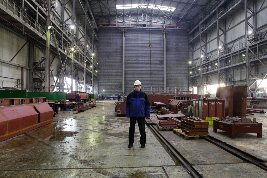 От буровых до стадиона: Николай Цуканов присматривает местных подрядчиков на стройки ЧМ-2018