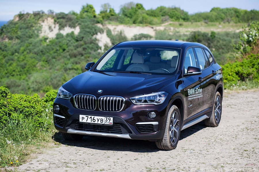 Время первых: тест-драйв компакт-кроссовера BMW X1