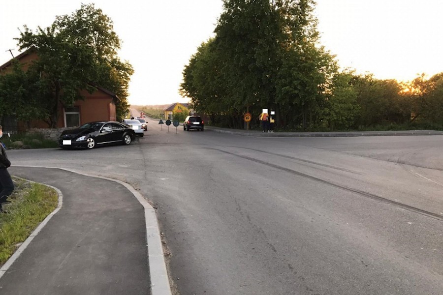 В ДТП под Гурьевском пострадали трое взрослых и 2-летний ребенок (фото)