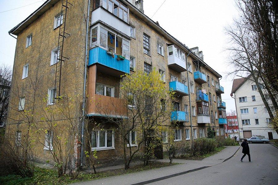 Жительница дома, «плавающего в говне»: мы месяц не можем попасть к Цуканову