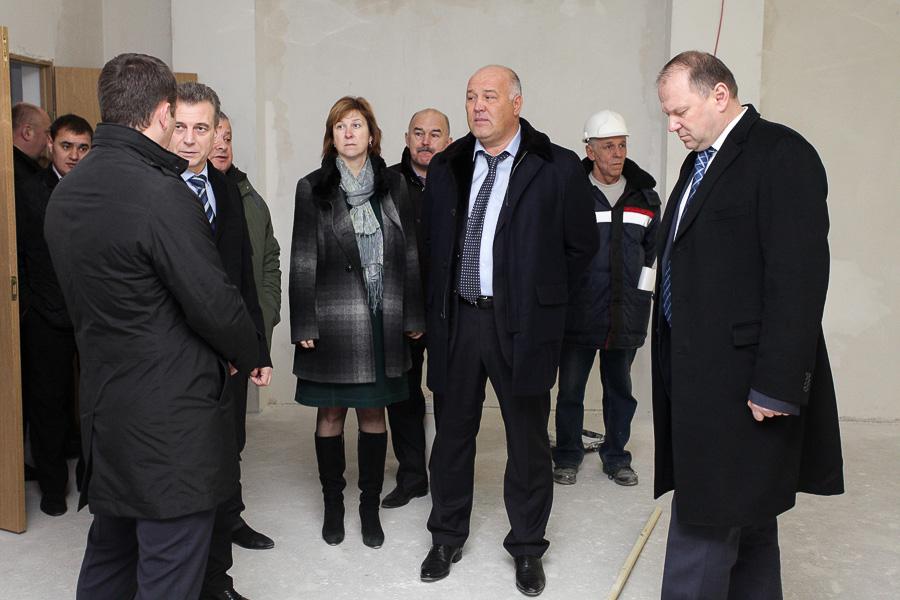 Разморозили: в Светлогорске возобновили строительство Театра эстрады и детского сада