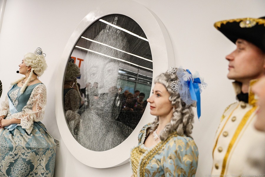 Кринолины в тумане: в «Храброво» дали бал в честь Елизаветы Петровны (фото)